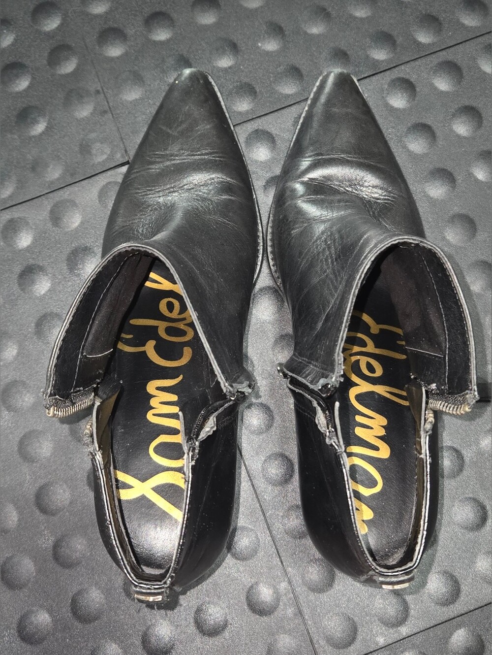 Sam Edelman Black Leather Pointed Toe Ankle Boots – Size 9